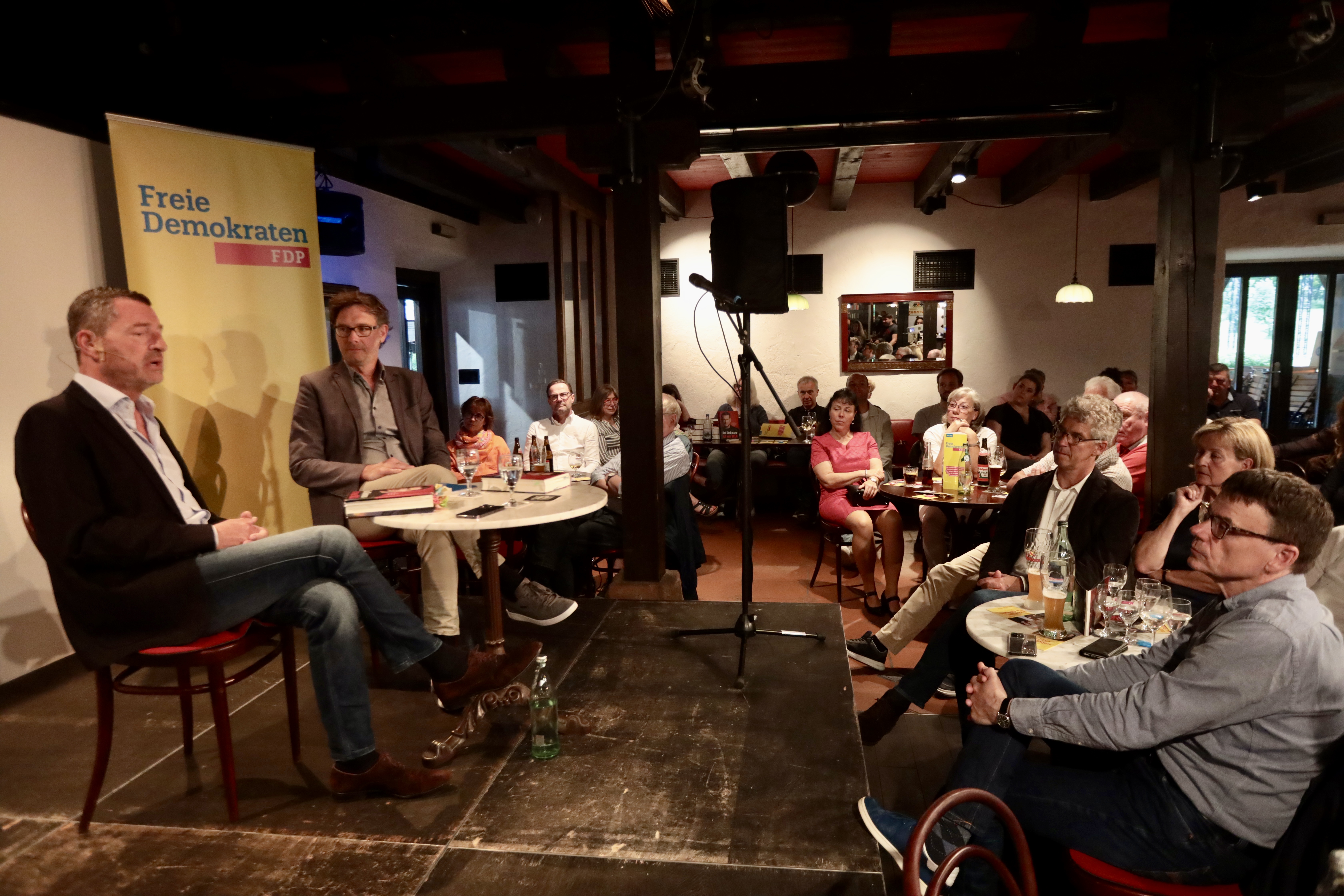 Veranstaltung in der Färbe; Bild Oliver Hanser